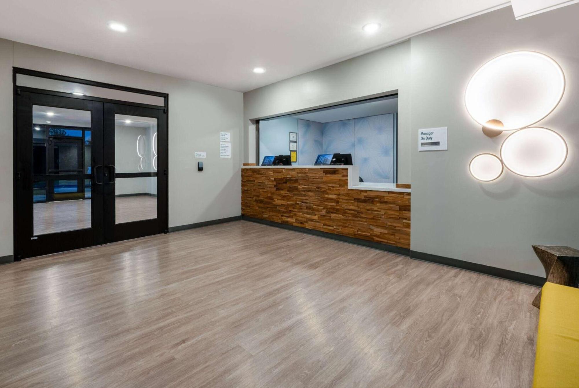 Echo Suites Extended Stay By Wyndham Johnson City Medical Cr Exterior photo